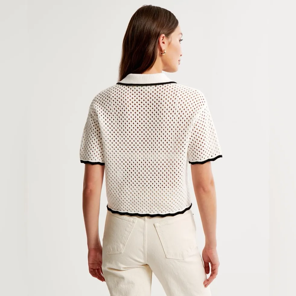 Abercrombie & Fitch women's crochet style button up polo size large - Image 3