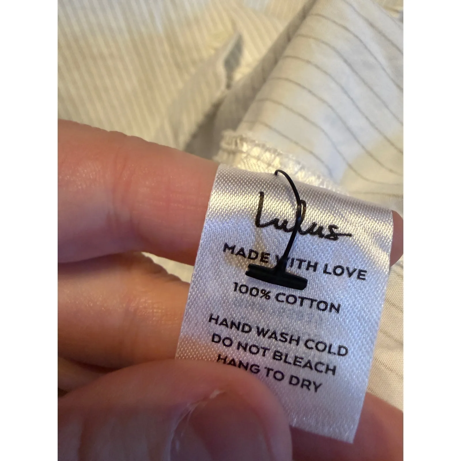 Lulus  White Pinstripe Cropped Button Up Shirt Women's Size Medium - Image 4