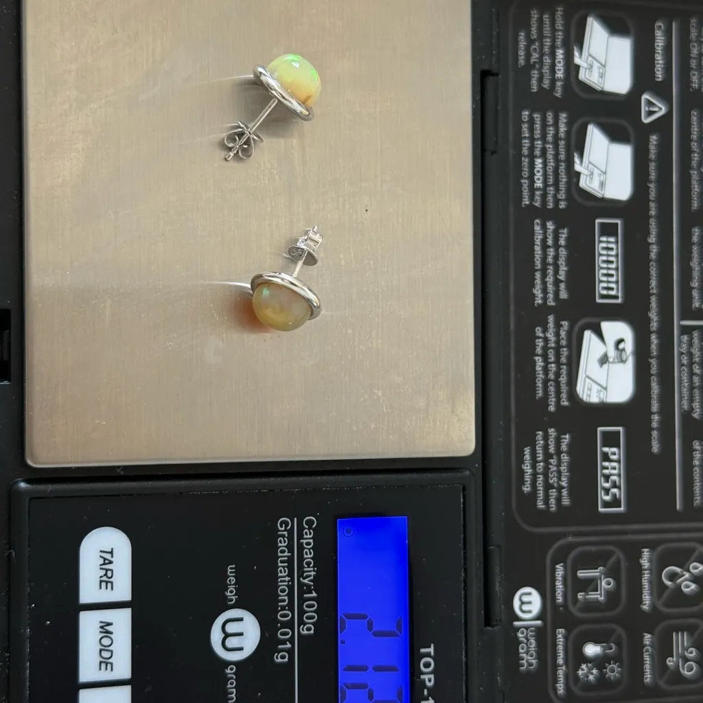 Brand New Natural Opal 9K Solid White Gold Sphere Bezel Settings Earrings/Studs Orange - Image 4