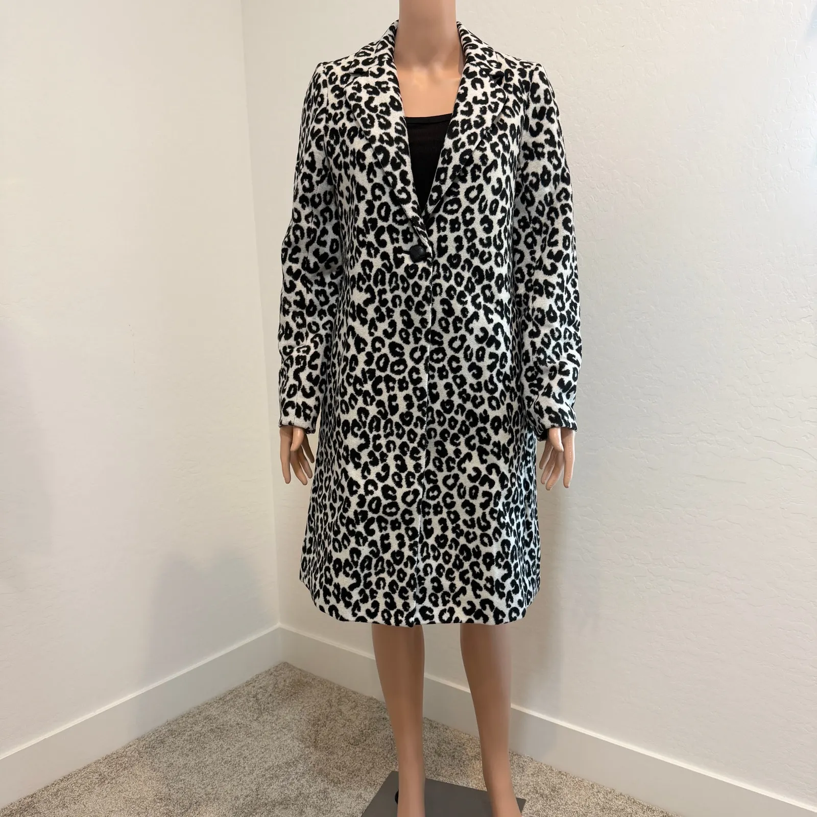 Rachel Zoe small pointed collar animal print long 1 button coat TOP SHELF 2516 - Image 10