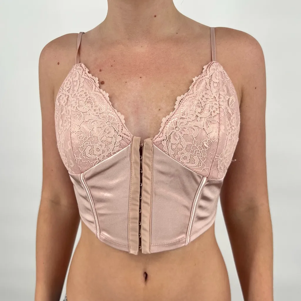 Hesperus  Elegant Pink Lace Bralette - Image 3