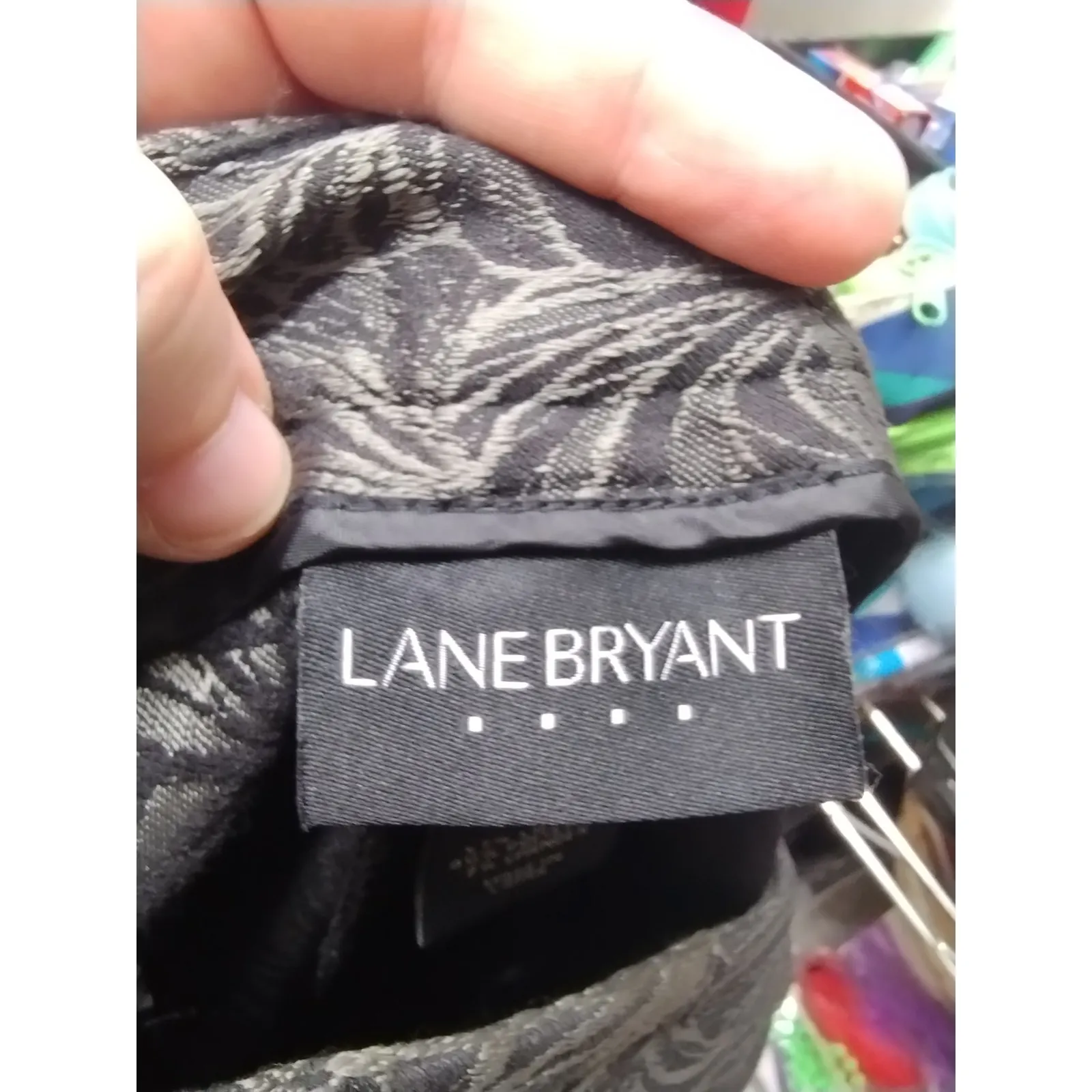 Lane Bryant NWT Plus Size 28 Madison Ankle Pants Pull-On Dark Green Botanical - Image 4