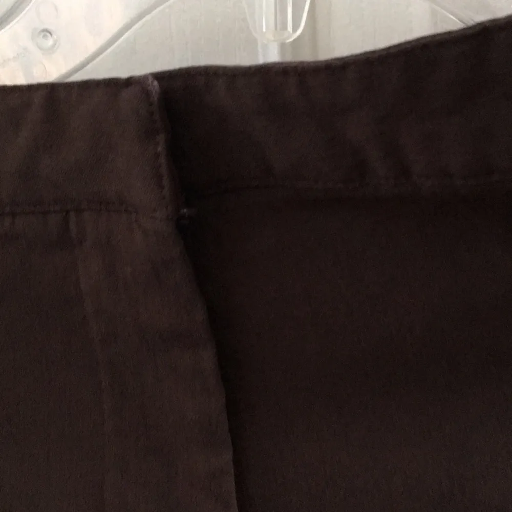 FINAL MARKDOWN Junior express slacks 5/6 - Image 3