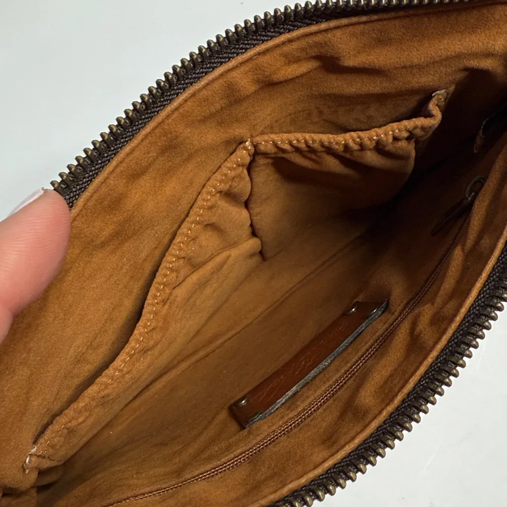 Patricia Nash Leather Wristlet Wallet Pouch Zipper Bag 9” x 6-1/2” - Image 5