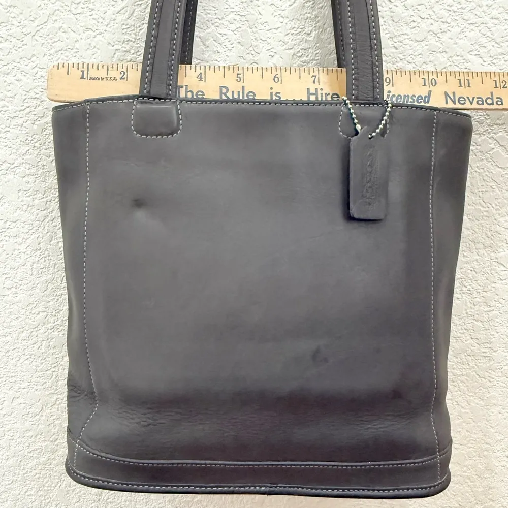 Vintage COACH 9305 Gray Glove-Tanned Leather Bleecker Bucket Shoulder Tote Bag - Image 12