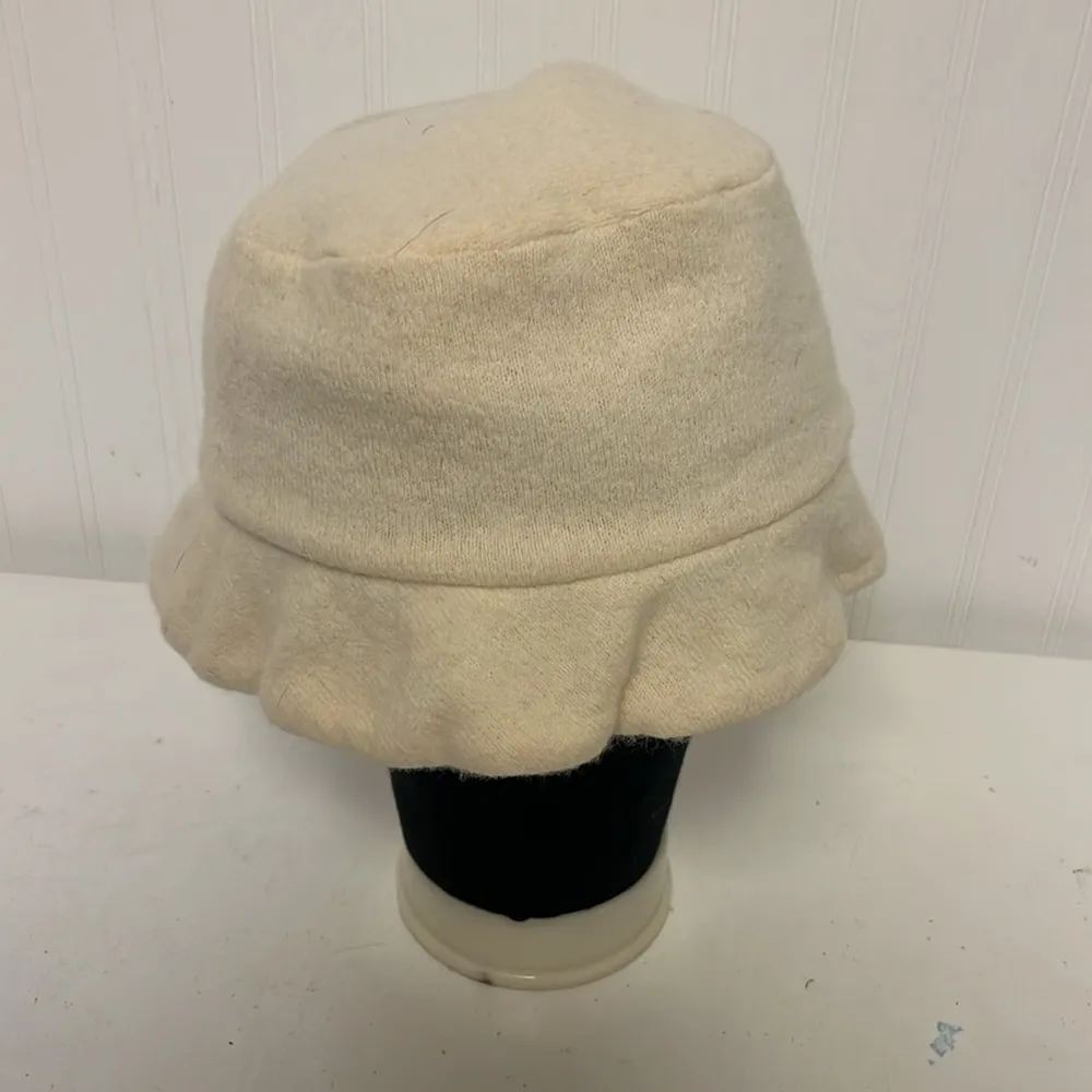 Banana Republic 100% Lambs Wool Bucket Hat - Image 2