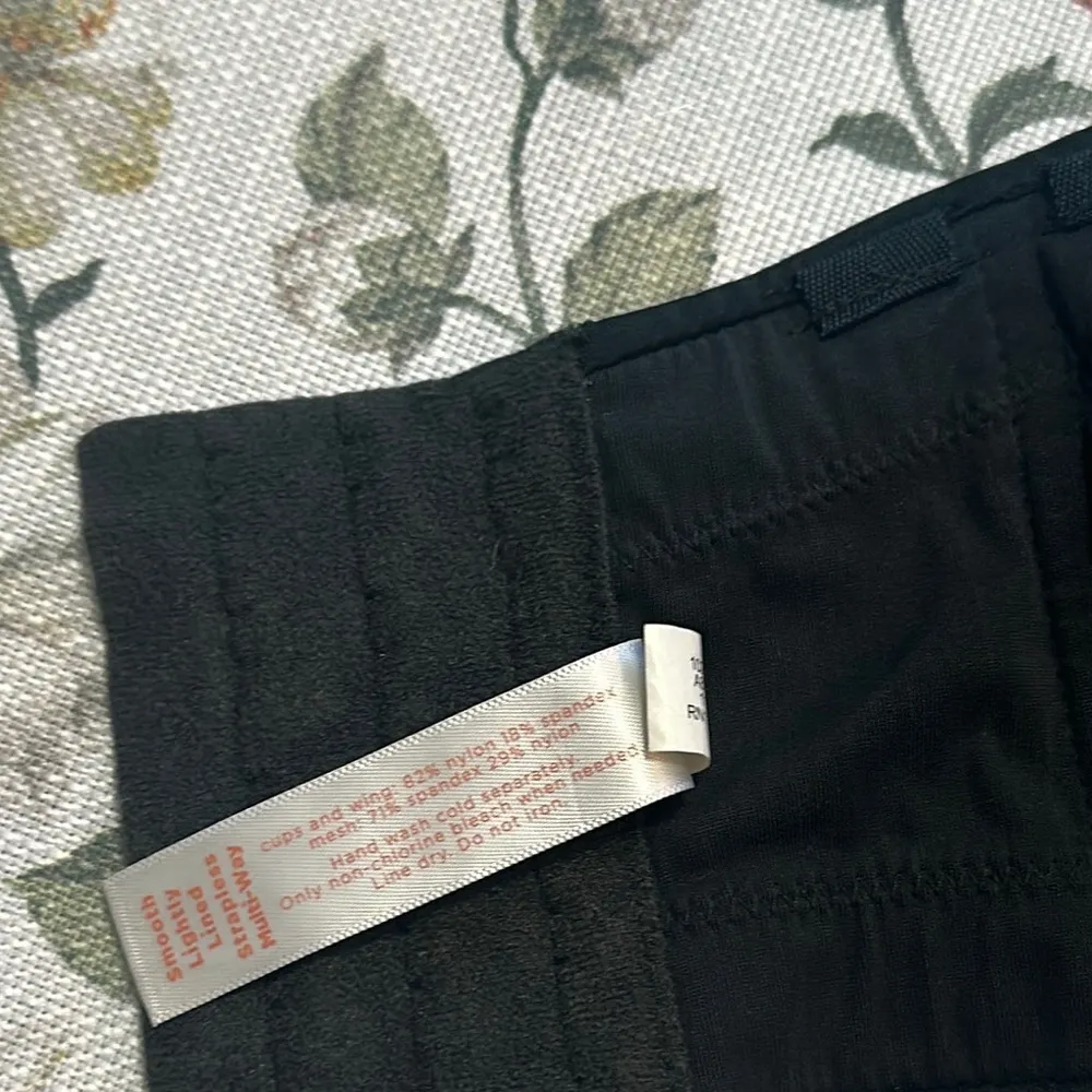 Cacique black bra 42 G smooth lightly lined strapless multi-way - Image 10