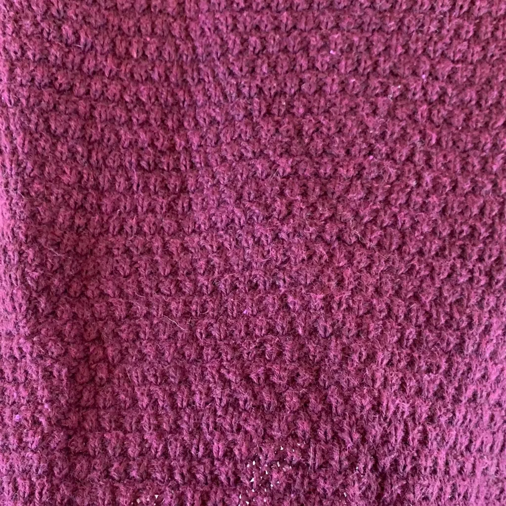 Old Navy Women's burgundy Crew Neck Sweater sz L winter causal texture fall - Image 4