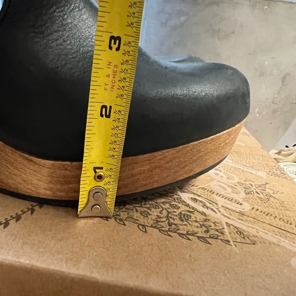 FREE PEOPLE Cedar Clogs - Size 39/US 9 - Image 6