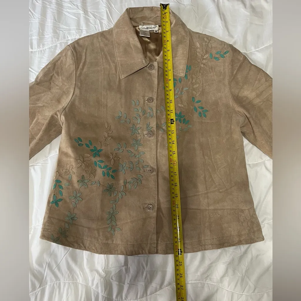 Coldwater Creek beige blue suede flower petal applique jacket - Image 5