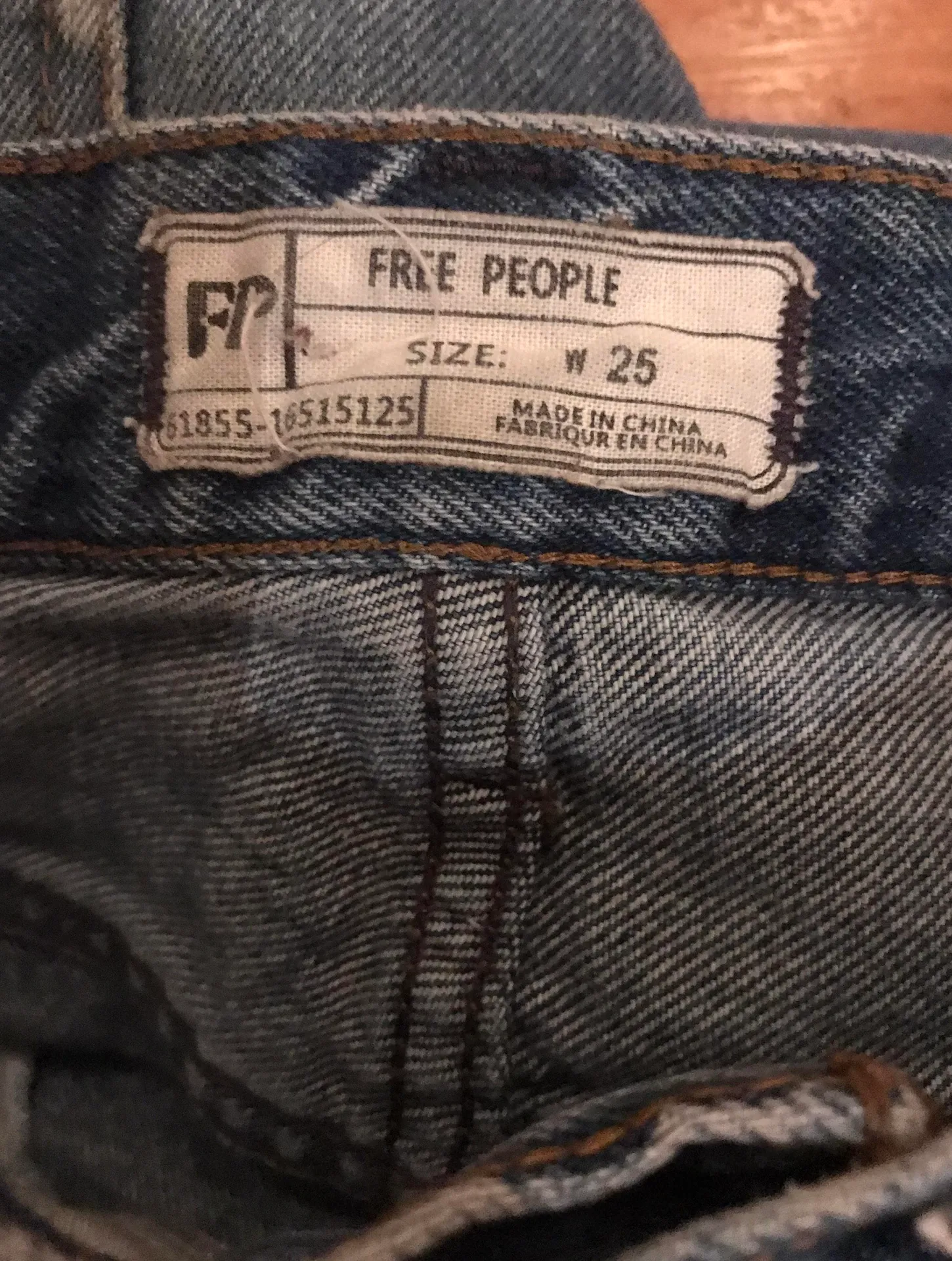 Wide Leg Crop Jeans - Image 3