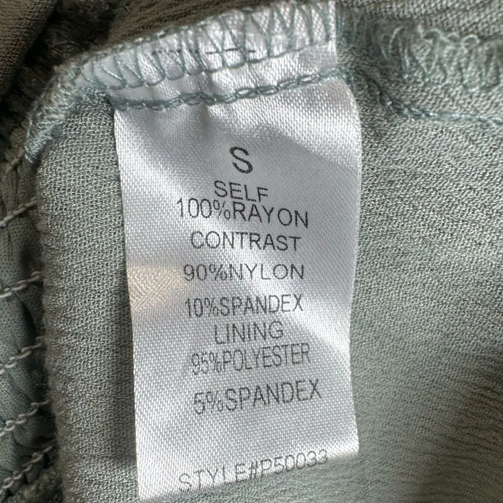 Petal Dew Boutique sage green and ivory lace over mini dress romper size small - Image 9