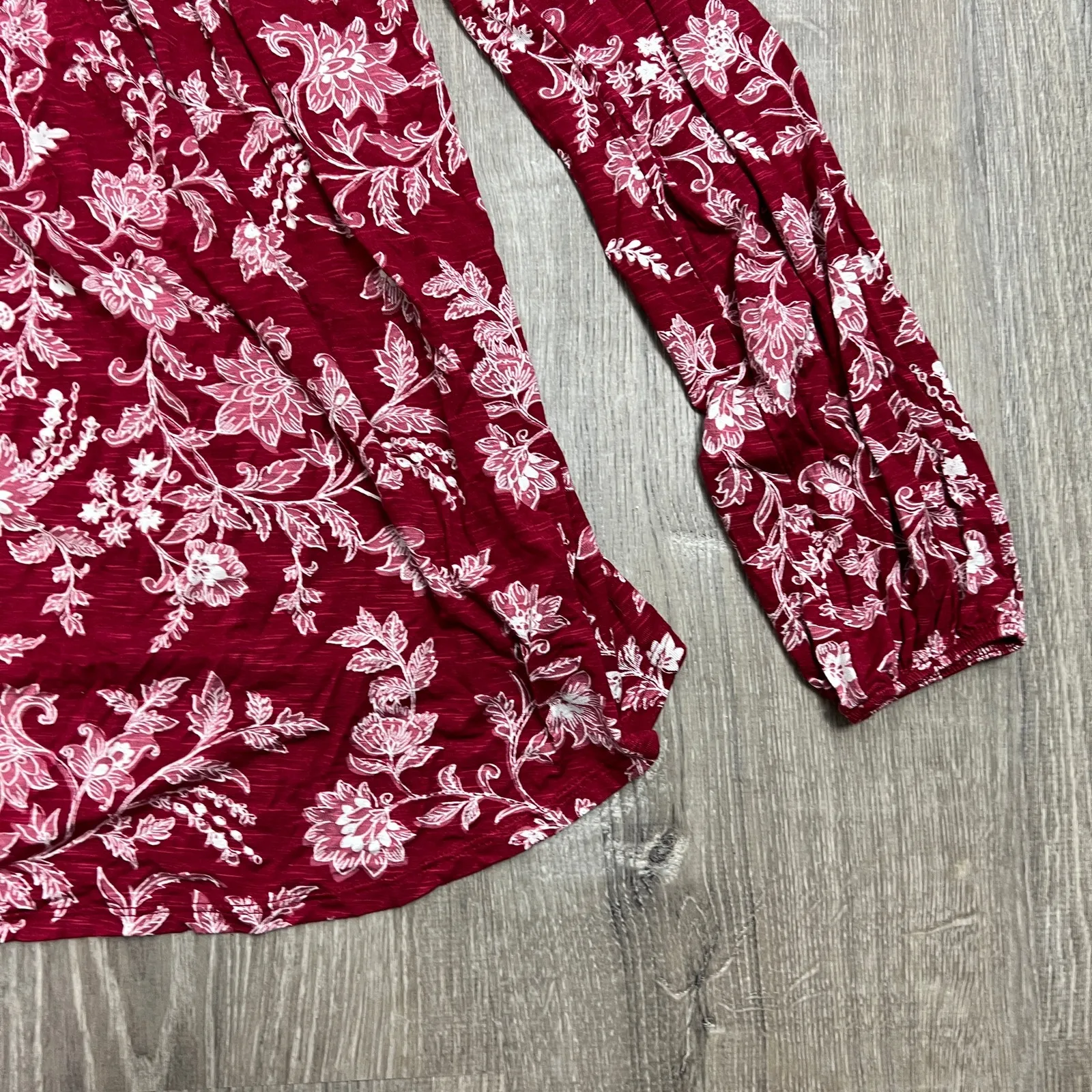 Knox Rose Women's Red Floral Long Sleeve Knit Shirt - Size Small - NWT - Image 6