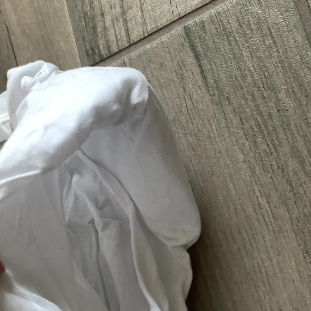 Babaton white top with shoulder pads - Image 3