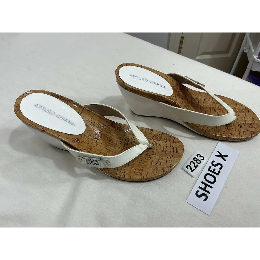 Chiang Noel Ivory Patten Leather Slip On Thong Wedge Sandals 7.5 M - Image 2