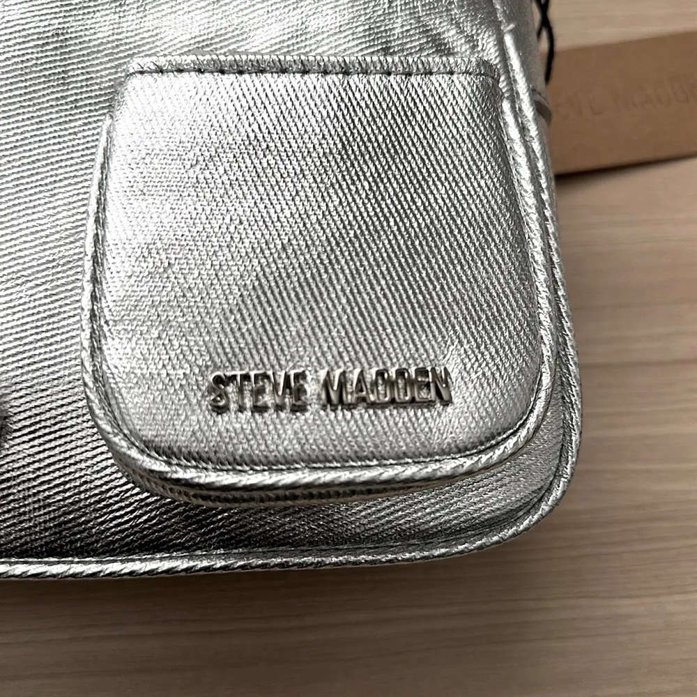 Steve Madden Silver Bucket  Baguette Shoulder Bag - Image 8