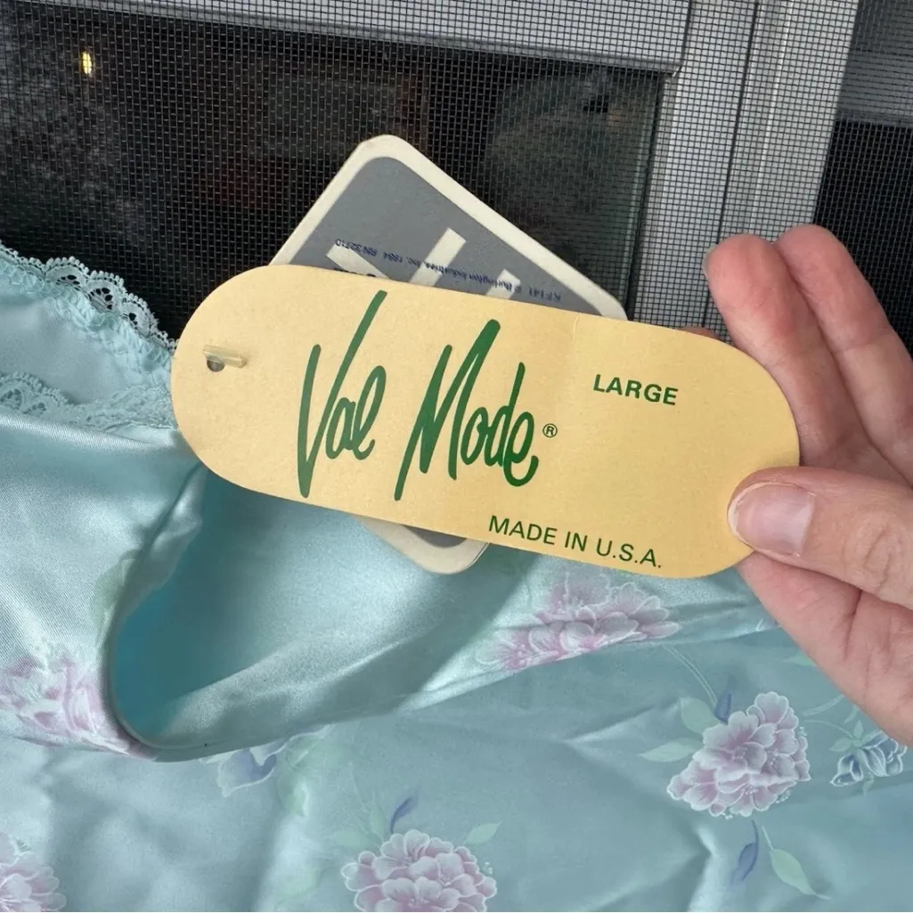 Vtg. Val Mode Nightgown baby blue floral lace trim new w/ tags Large - Image 3