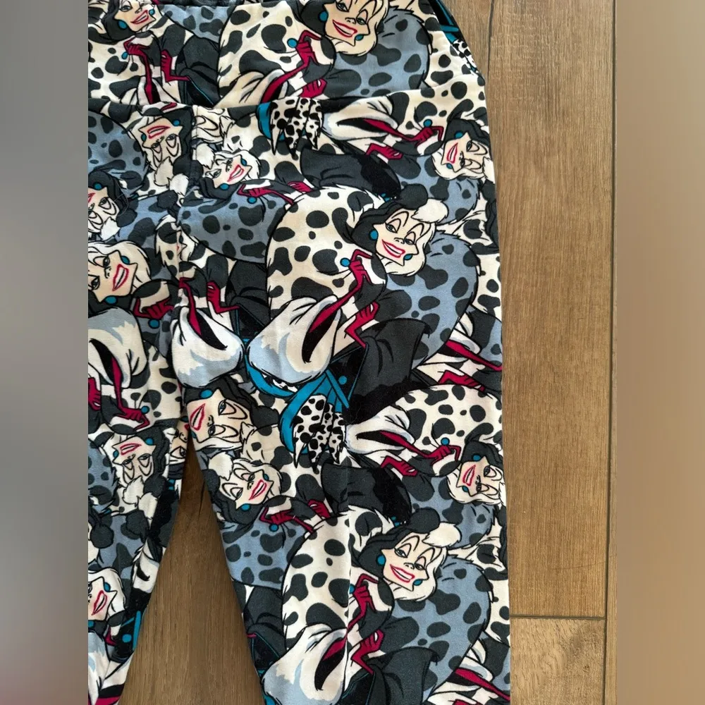 Cruella Villians Leggings | LulaRoe x Disney | OS | NWOT - Image 4