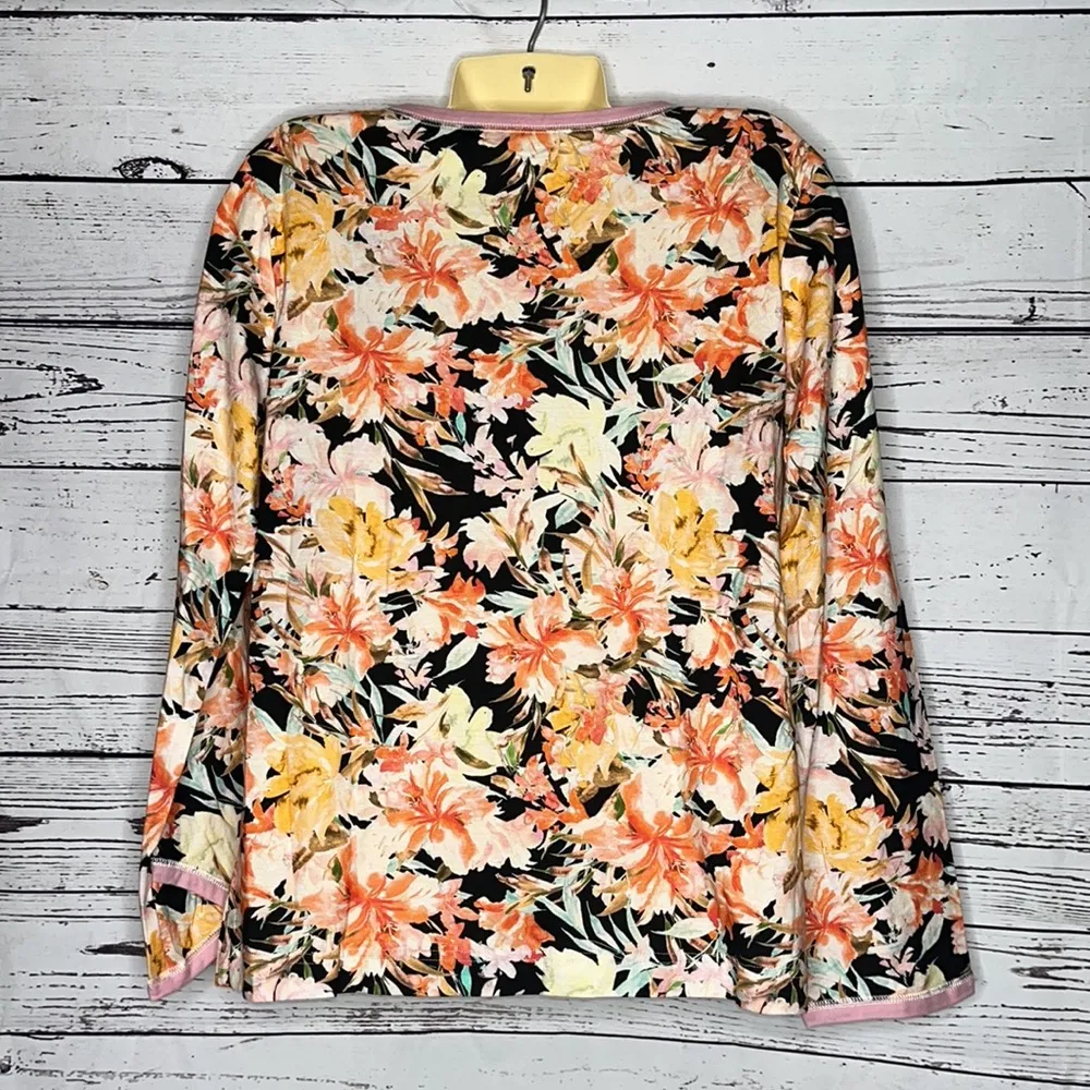 Garnet Hill NWT Size M Floral Print V-Neckline Organic Cotton Knit Top Shirt - Image 4