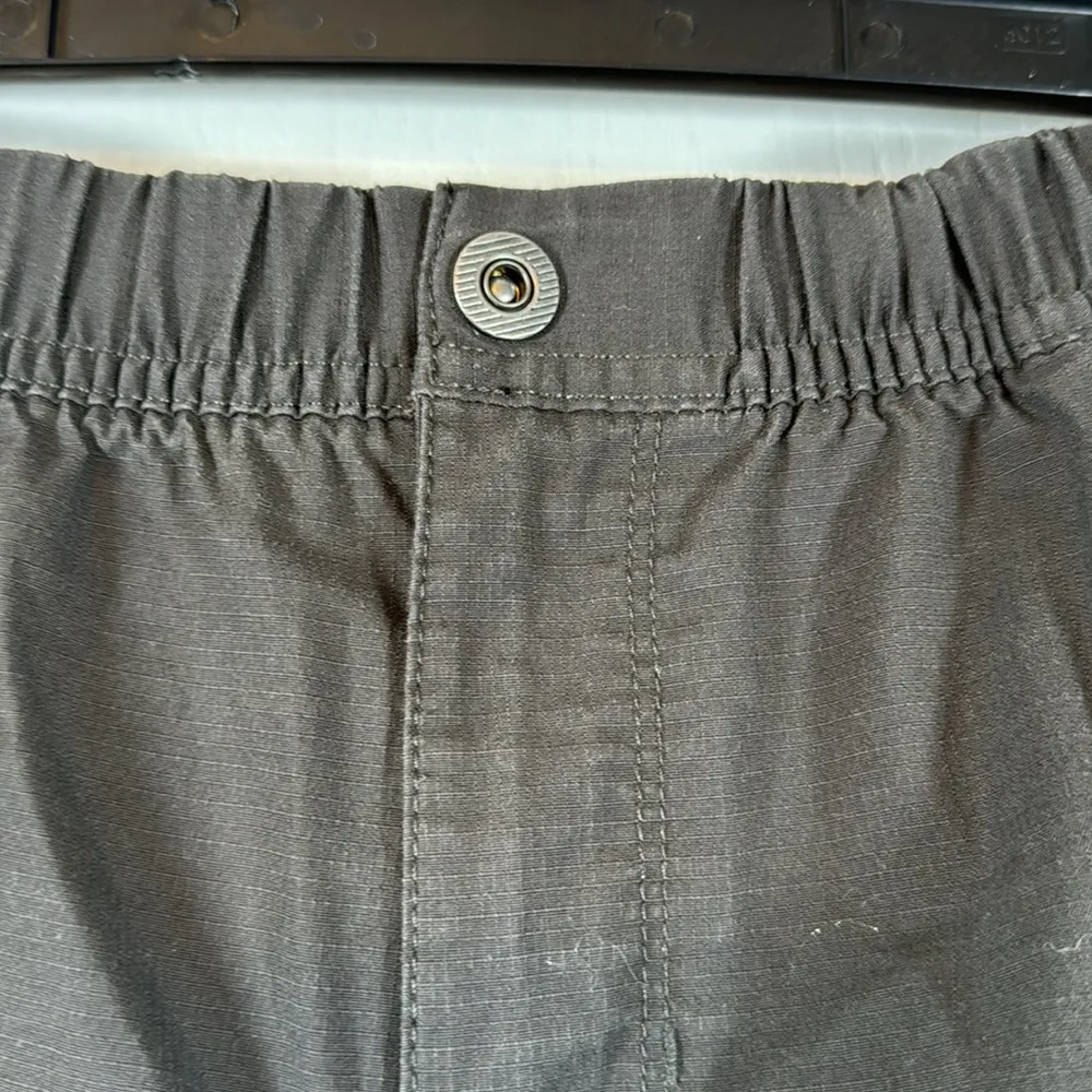 Prana Gray Pull On Hiking ShortS Size 10 EUC #0989 - Image 4