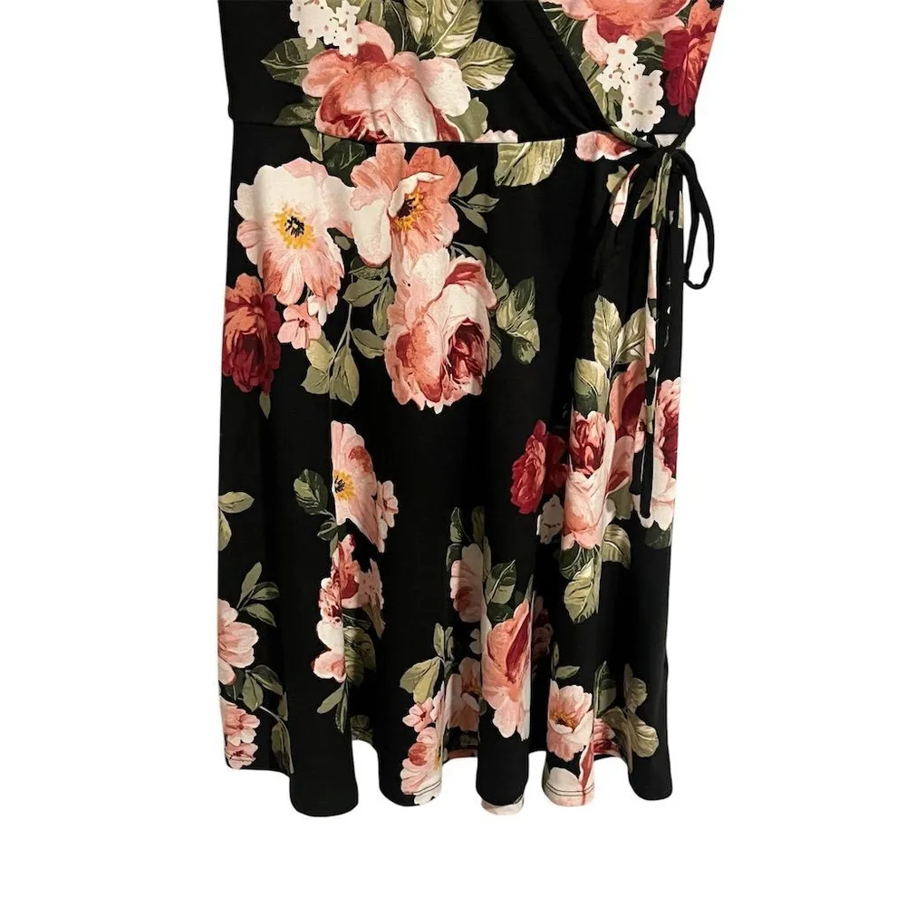 IZ Byer Wrap Dress Women's XS Black Floral Faux Bow Fit & Flare 3/4 Sleeve NEW - Image 4