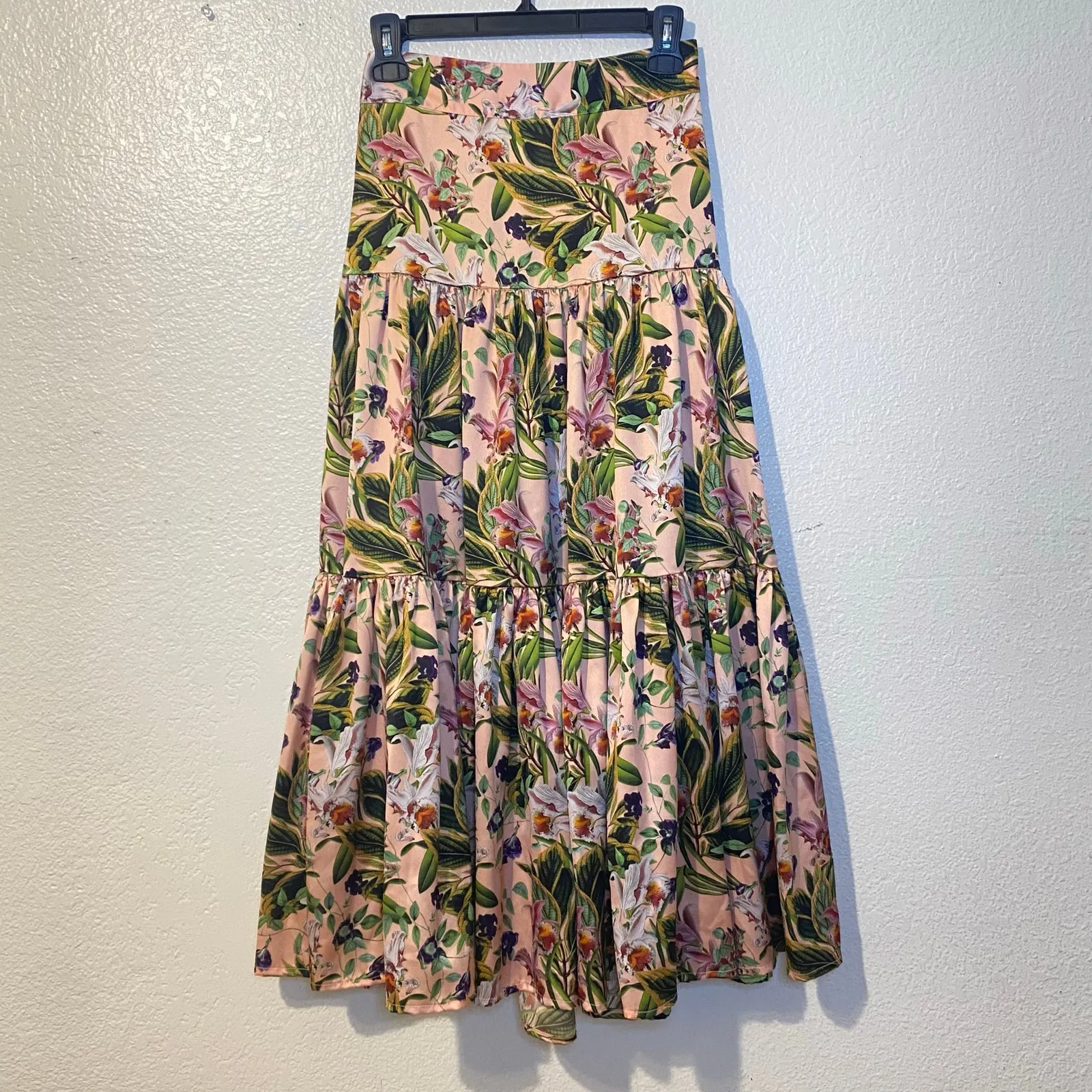 Marciano Floral Satin Midi Skirt Size 0 XS - Image 2