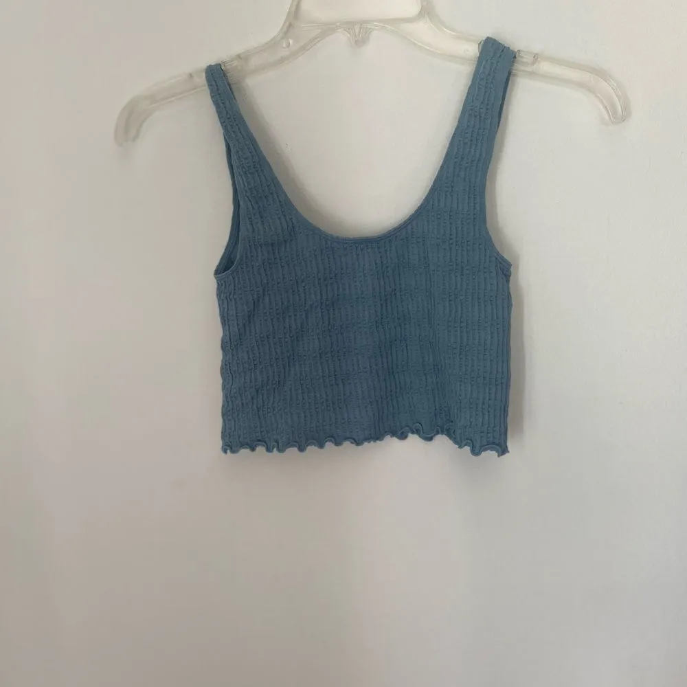 Me to We blue lettuce edge crop top size S - Image 6