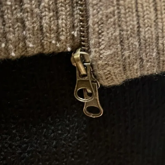 Charlotte Russe Puff Sweater Vest Size Medium‎ - Image 4