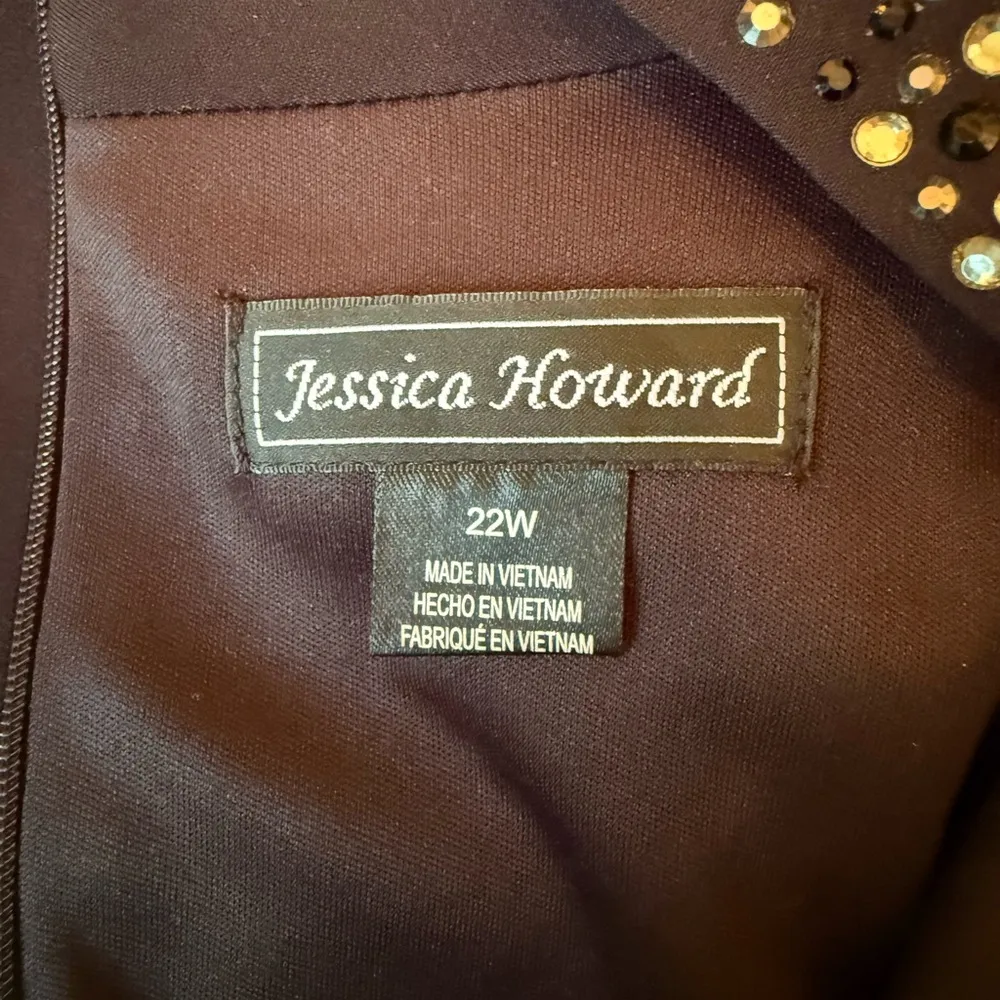 Jessica Howard with Embellished Details - Image 9