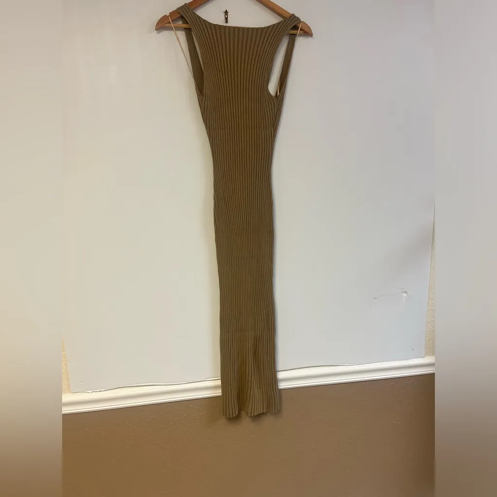 Ribbed knit sleeveless midi‎ body in dress with open back Edit by nine Tan Size M - Image 5