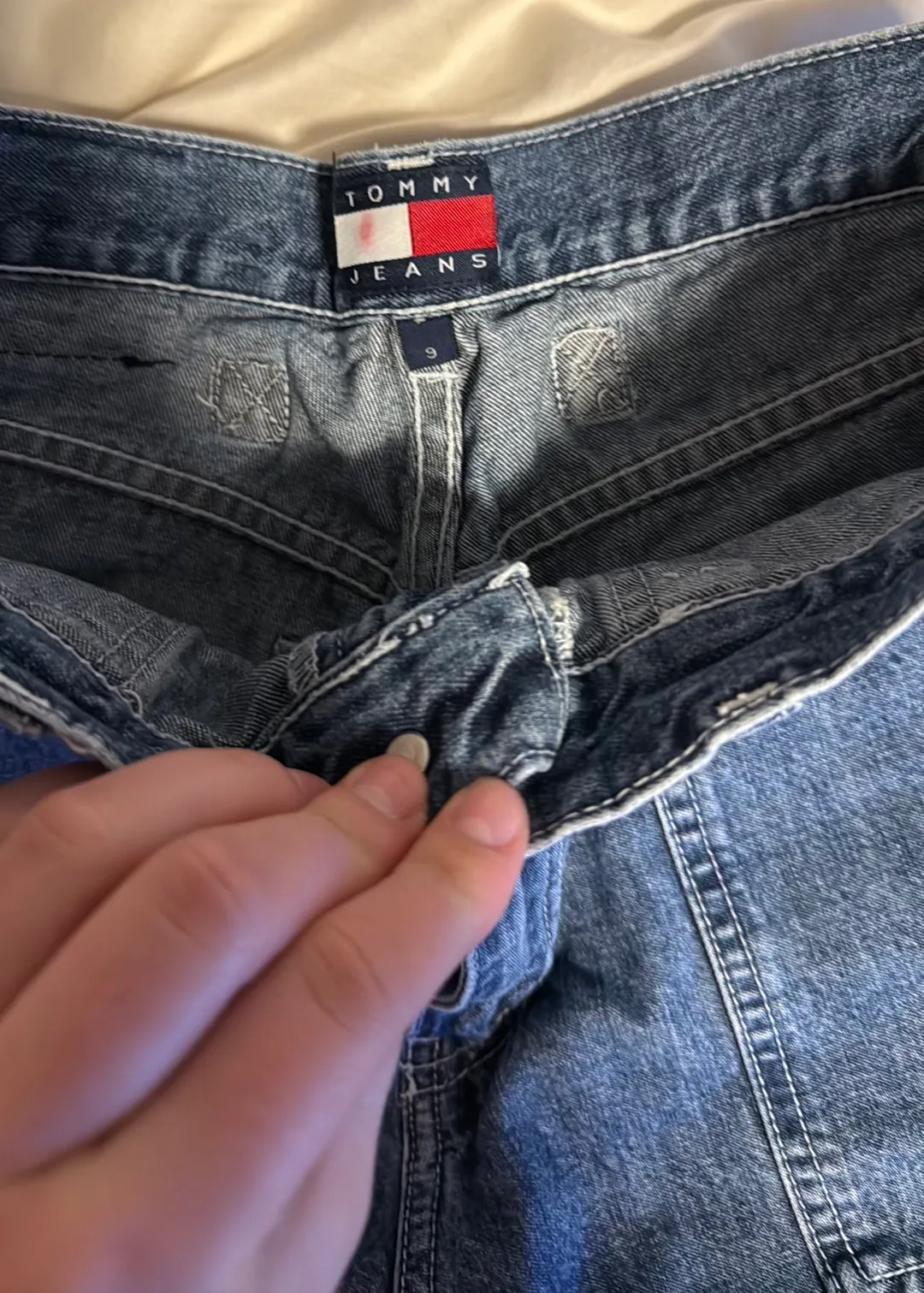 Vintage  Jean Shorts size 9 - Image 3