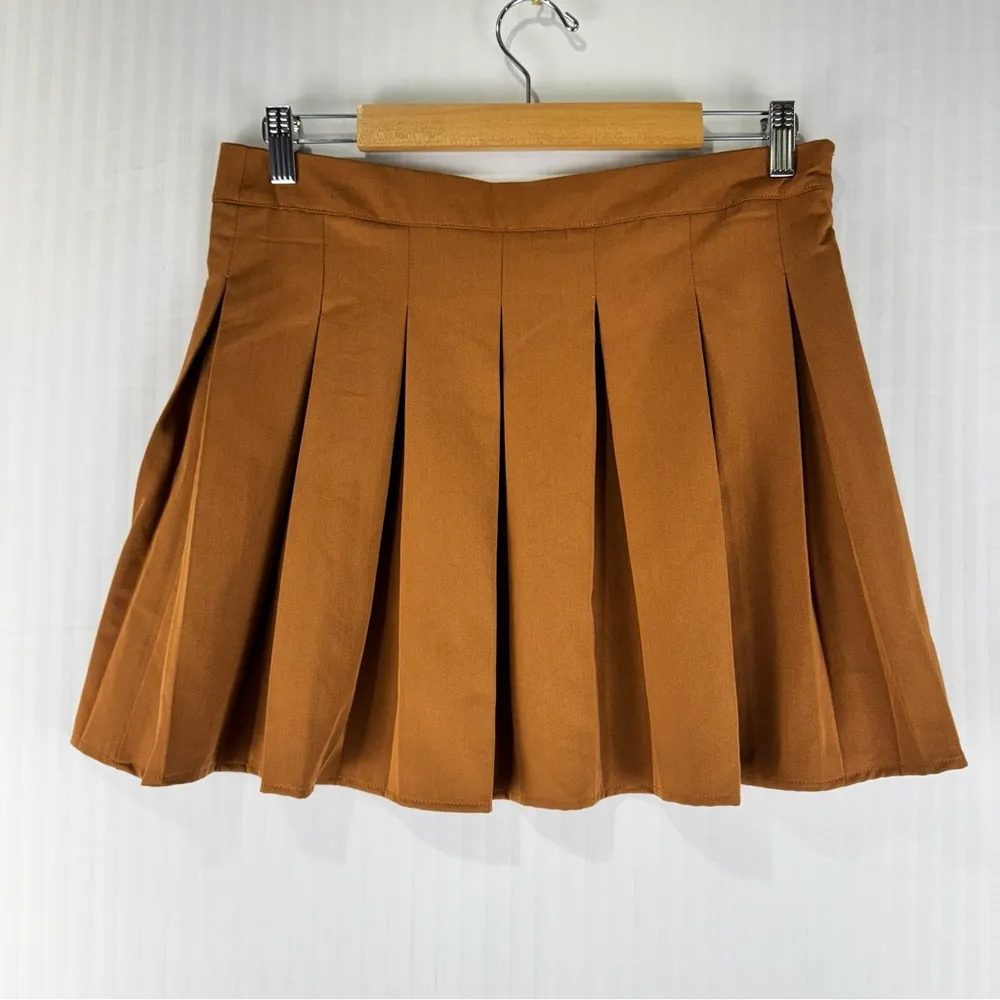 HYFVE Brown Wide Pleated Mini Skirt Size Large Side Zip Rayon Blend Academia - Image 2