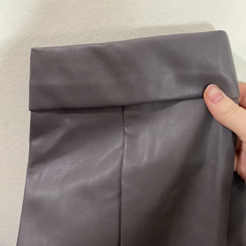 New Ann Taylor Faux Leather High Waist Ankle Pant in Fresh Graphite size 14 tall - Image 10