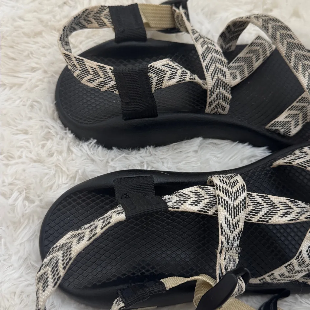 Chaco Women’s 8.5 Z Strap Sport Sandals J106564 Black Tan Hiking Walking - Image 4