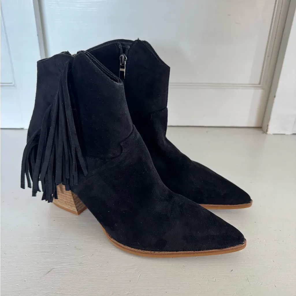 Coconuts by Matisse black fringe pointed toe ankle boots size 10 - Image 2