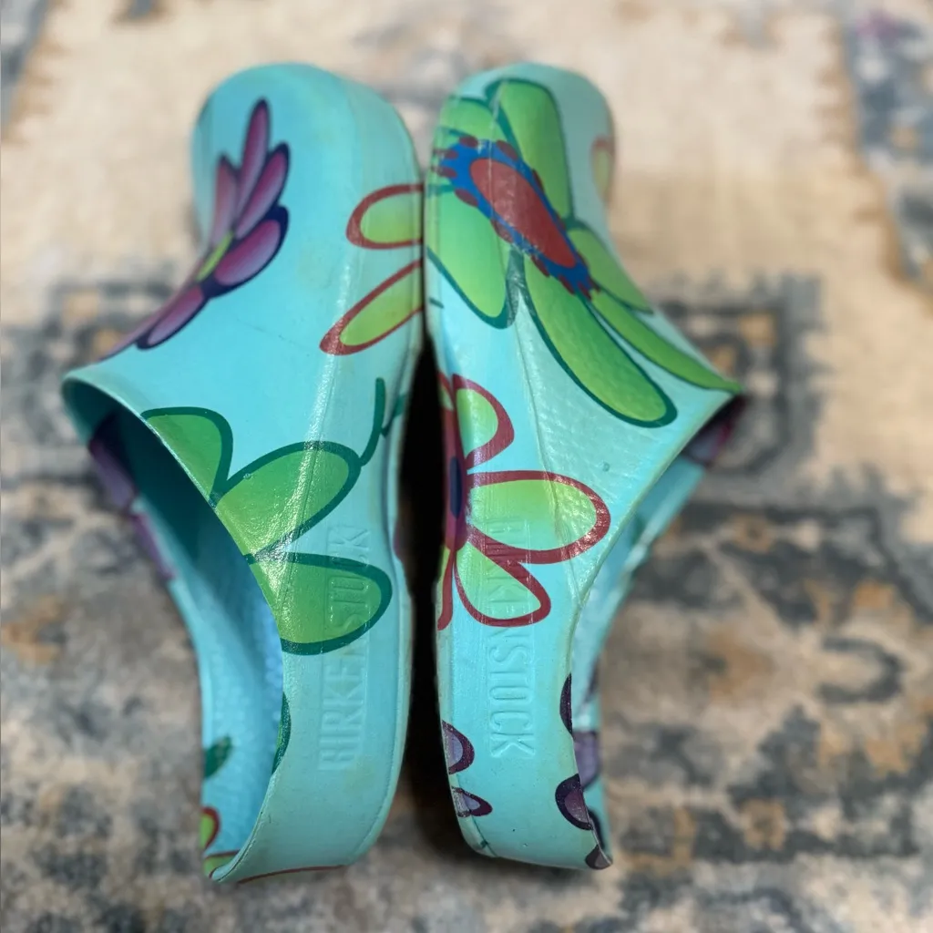 Birkenstock Floral Clogs with Multicolor Design Size 38 - Image 5