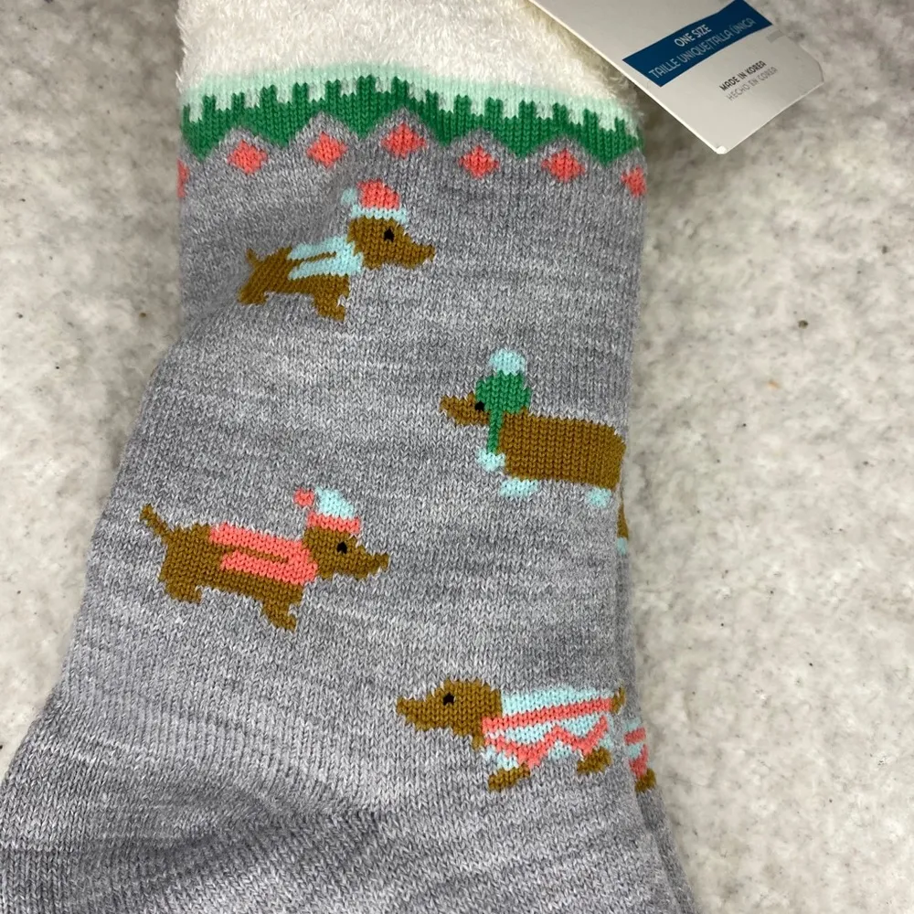 Old Navy Women’s Dog Thick Lined Socks - Image 2