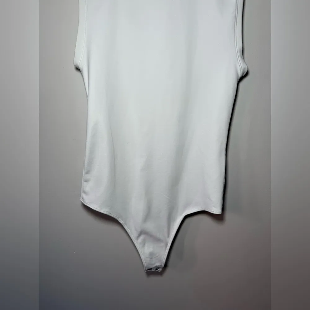 cotton seamless crewneck tank top bodysuit white small - Image 5