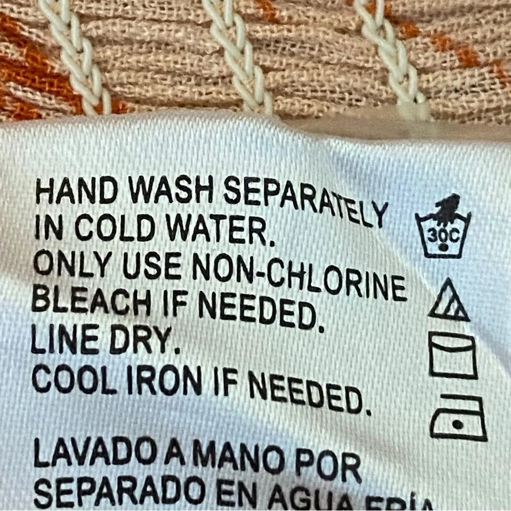 PATRONS OF PEACE coral and cream flutter sleeve cropped top. Size Medium. NWT - Image 10