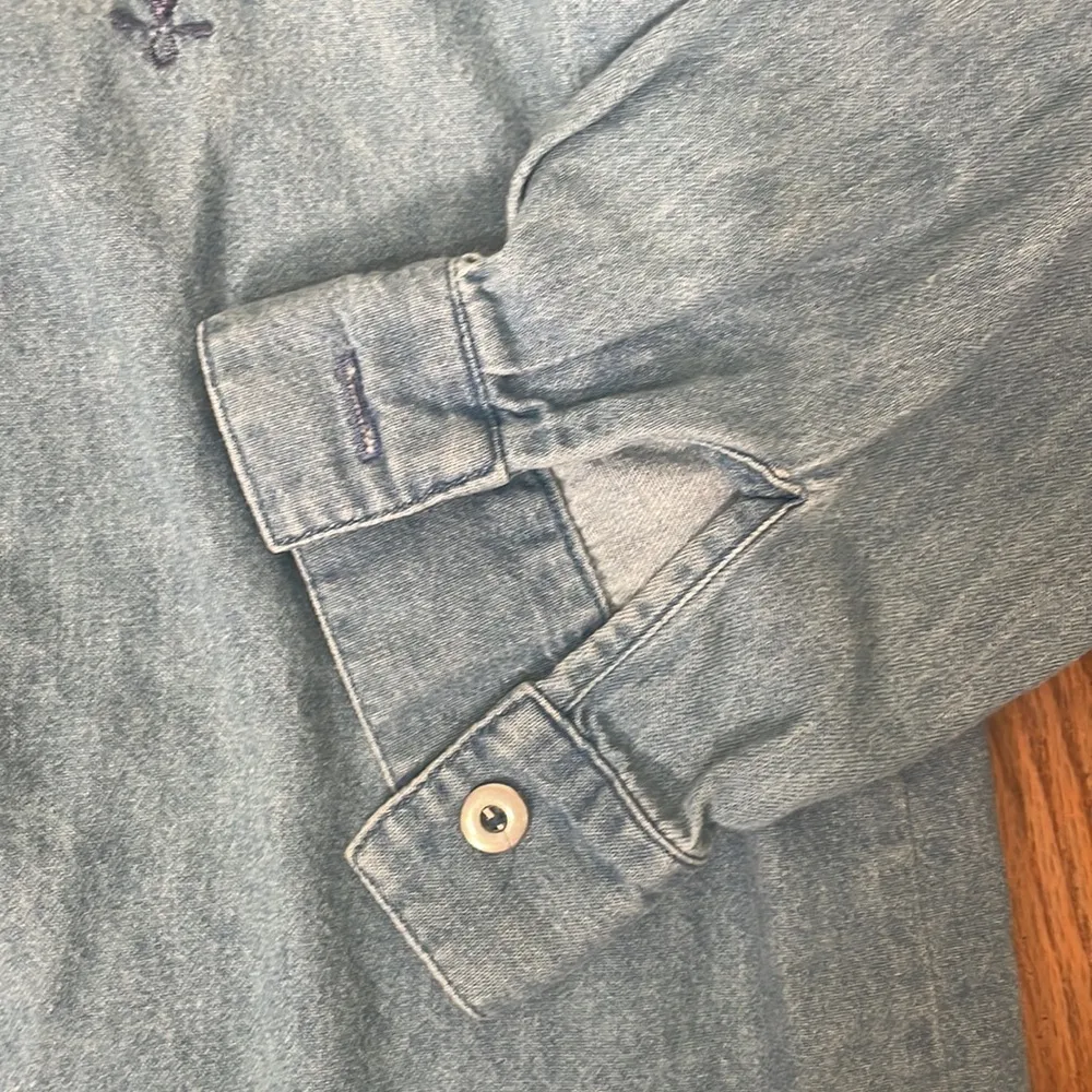Vintage Kathy Che Chambray Button Down Shirt size 18 90's Embroidered Denim Blue - Image 3