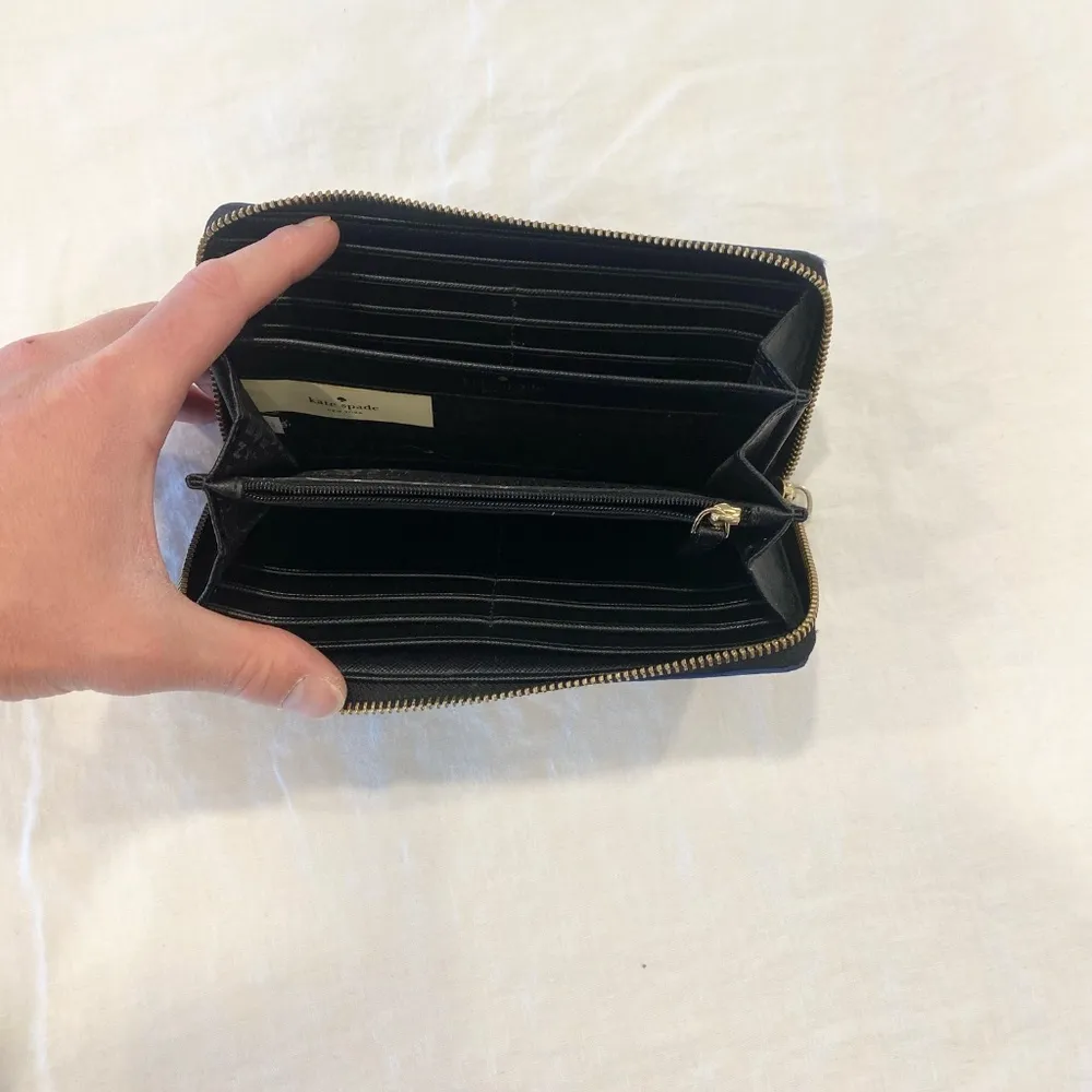 Kate Spade  Blake Avenue Neda Polyester Zip Around Wallet - Image 4