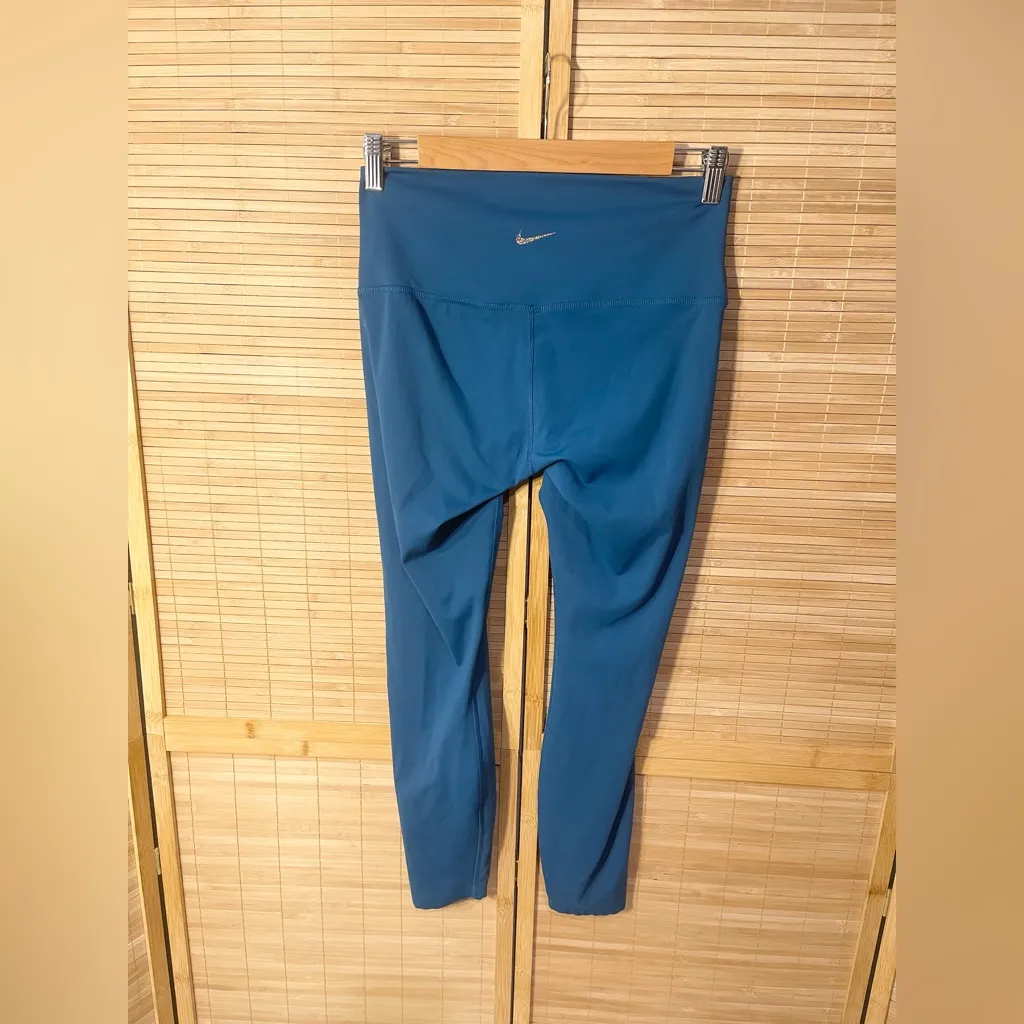 Nike yoga blue leggings pants woman’s large EUC - Image 2