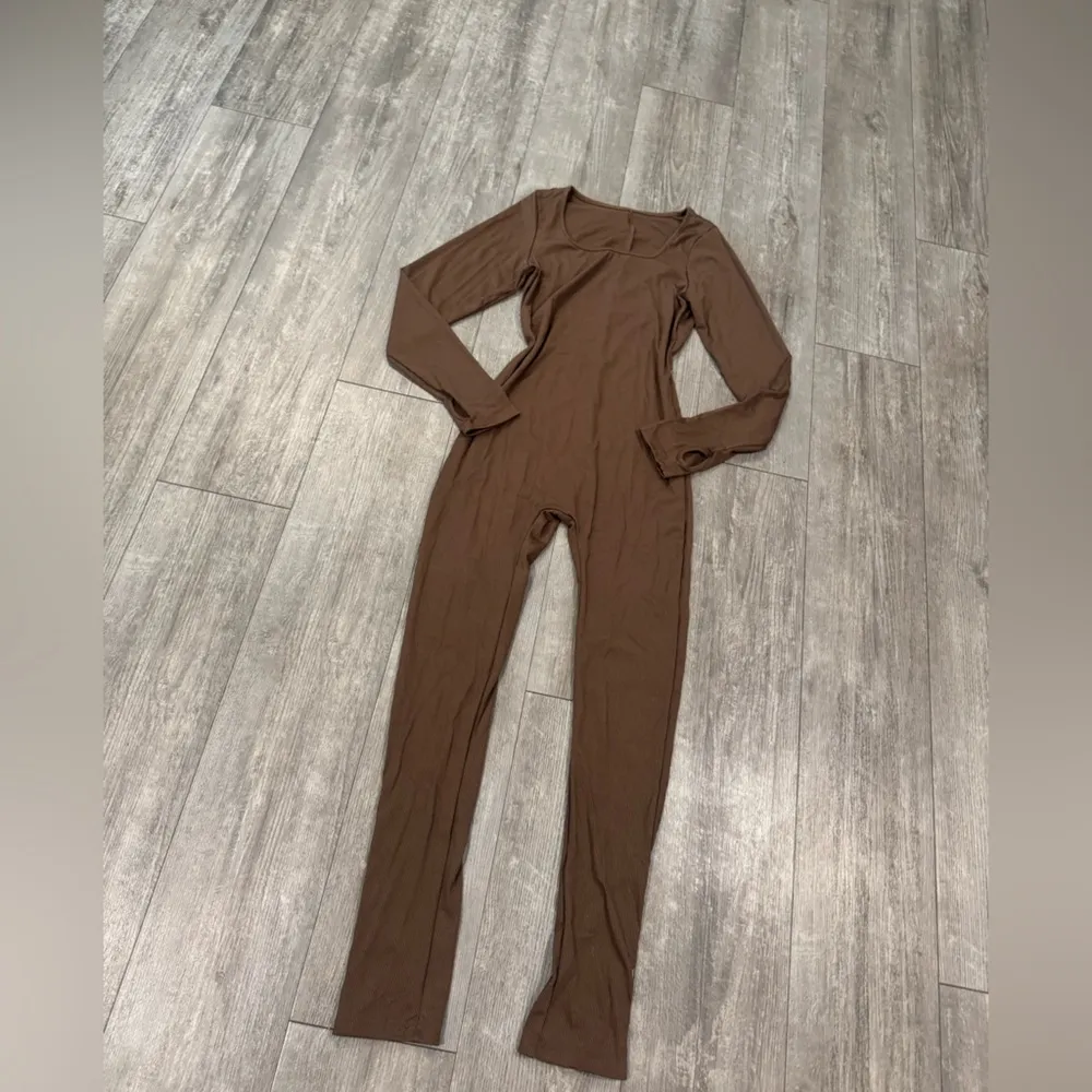 AMAZON Brown Long Sleeve Jumpsuit - Image 6