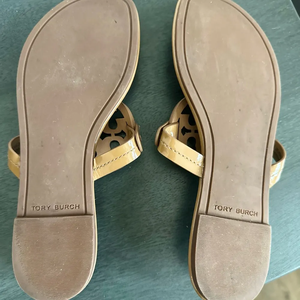 Tory Burch Tan Miller Sandals for Women SZ 7 - Image 3