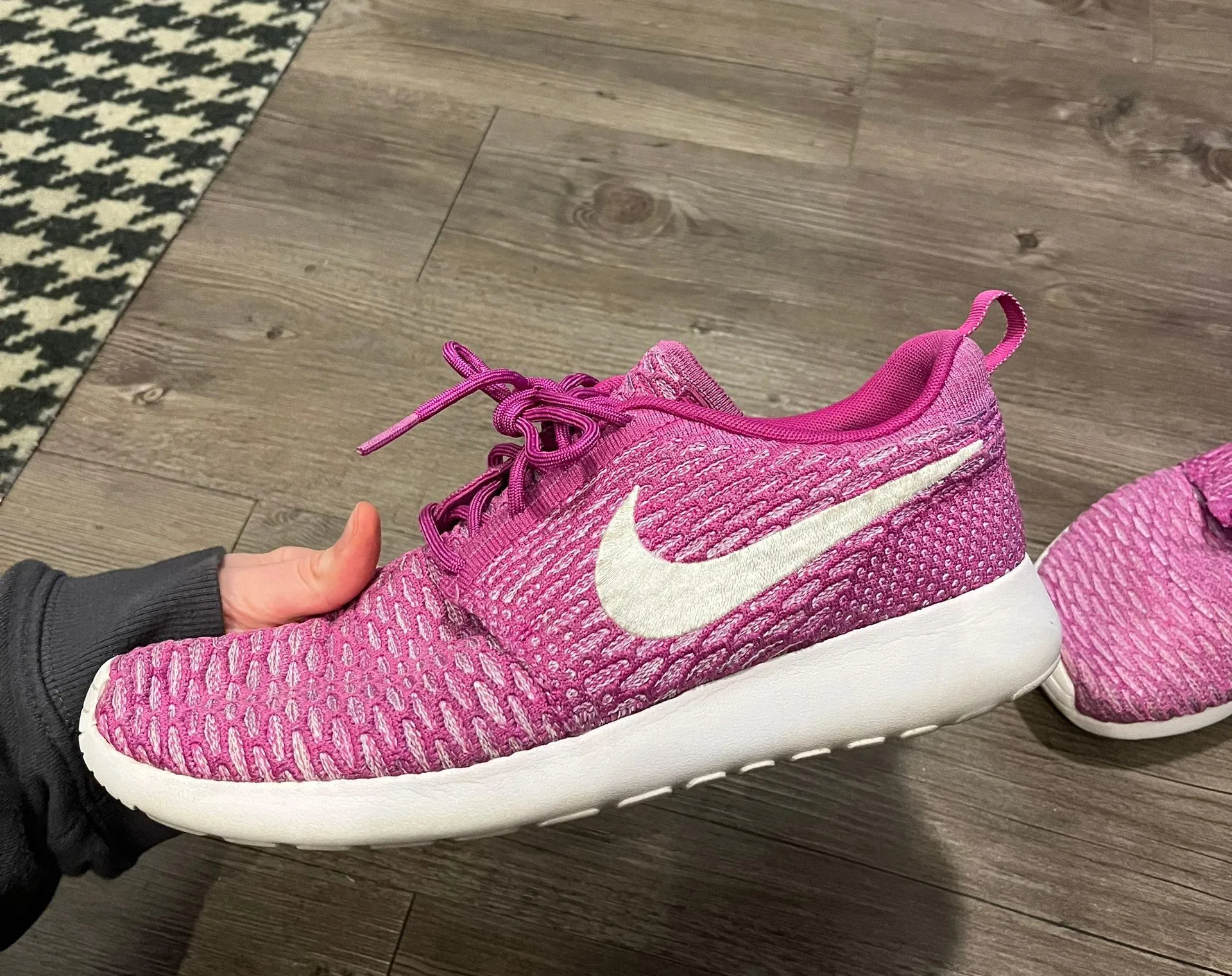 Nike Flyknit Roshe Run - Image 6