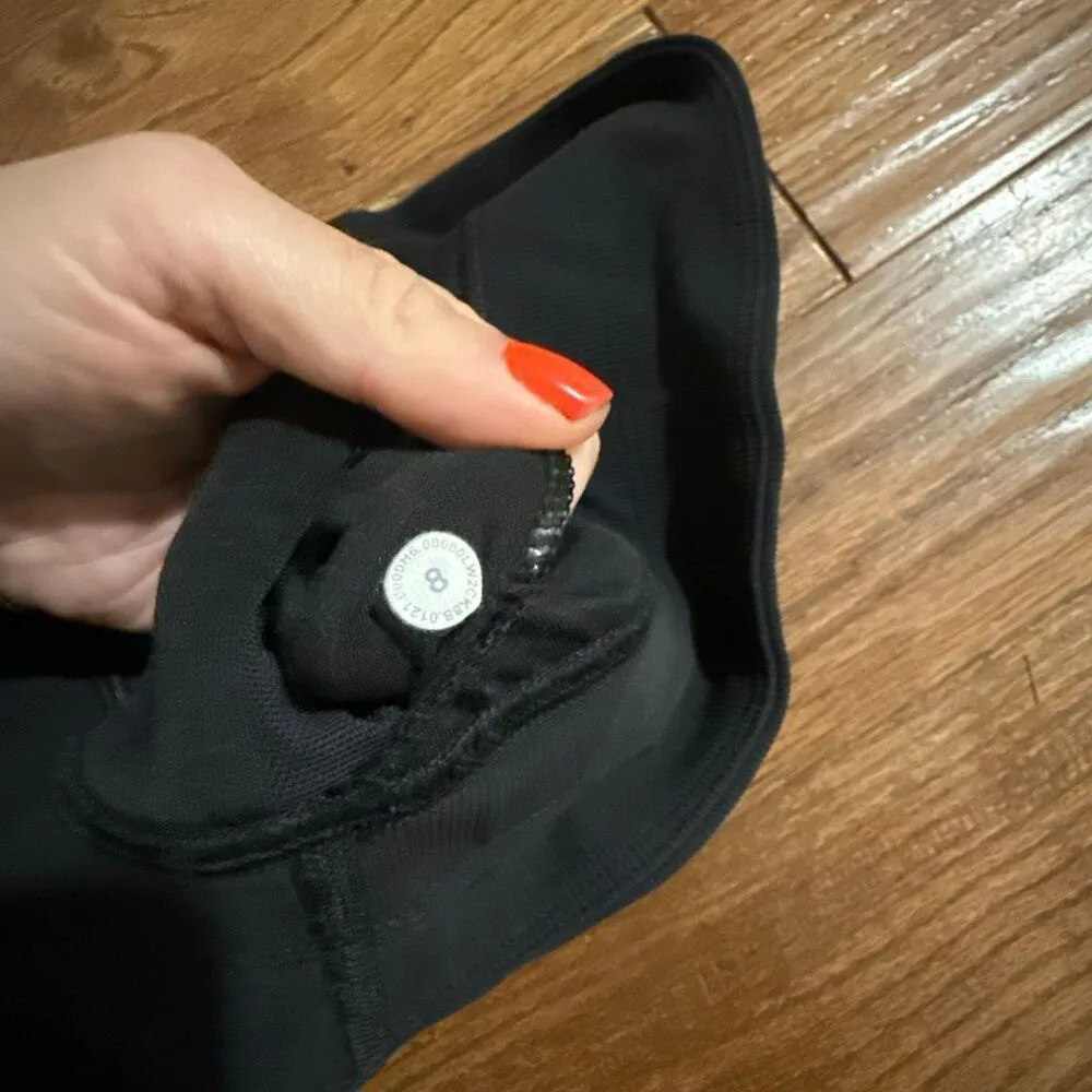 Lululemon energy black ribbed high neck medium support bra size 8 - Image 7