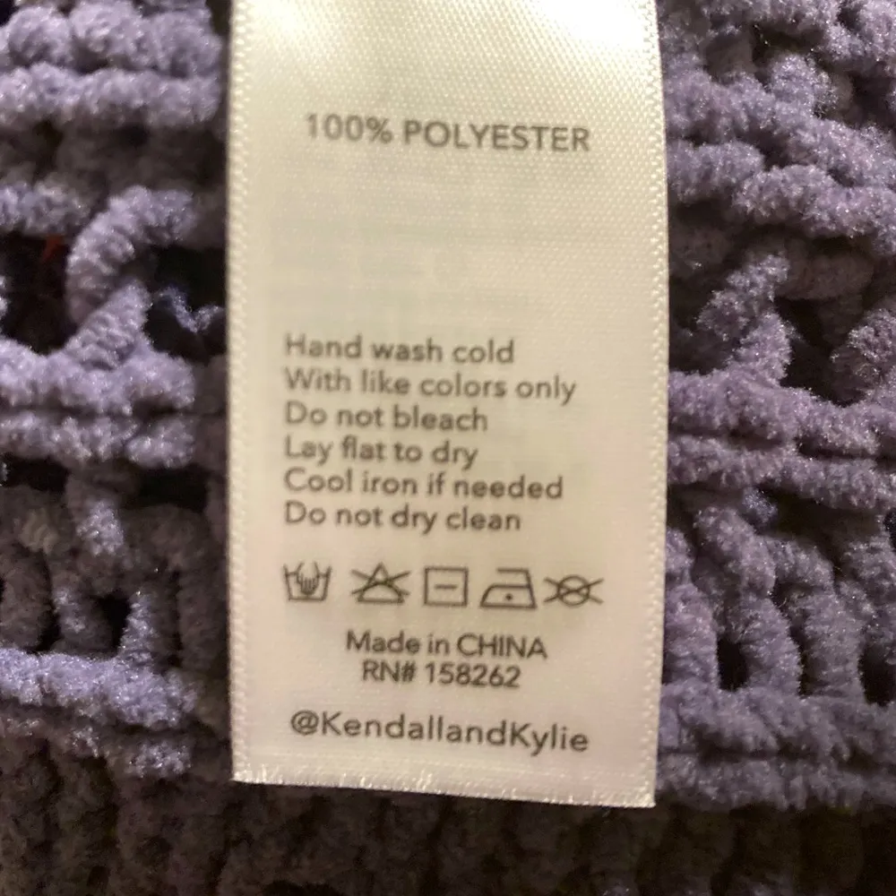 Kendall & Kylie Chenille Soft Knit Cropped Lavender/Blue Sweater Size Small - Image 5