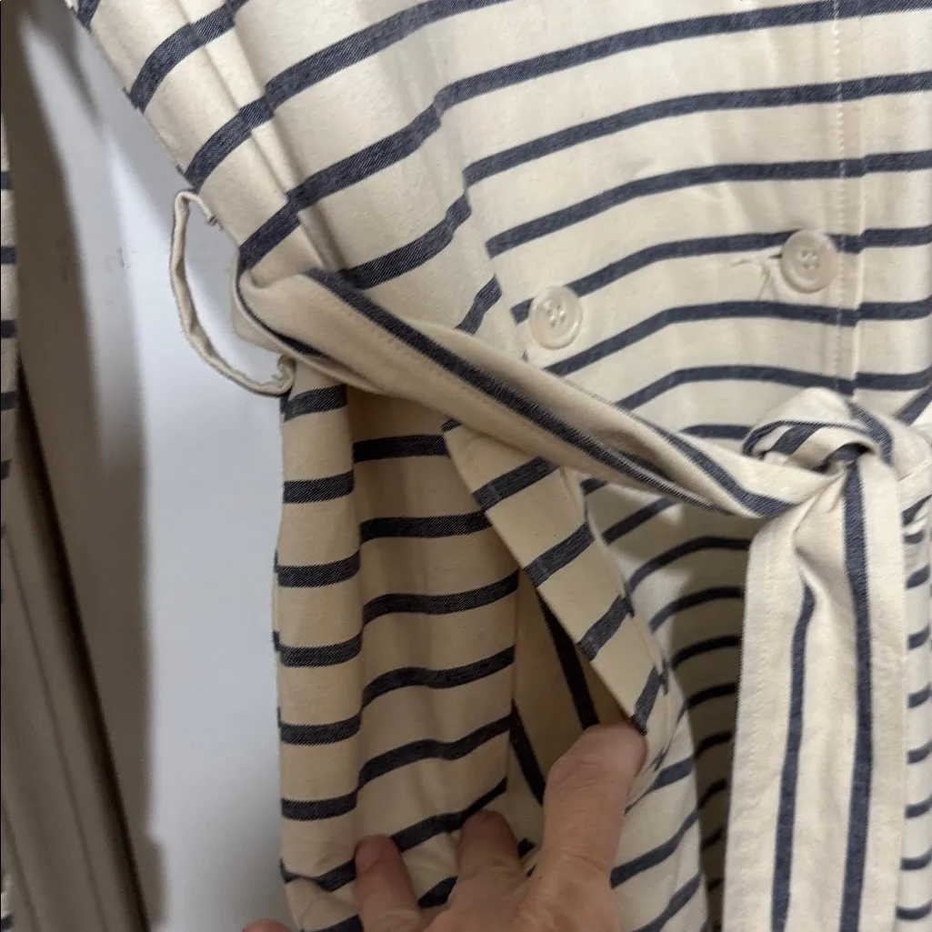 Mo:Vint Elegant Striped Women's Belted Coat Size Medium Blue - Image 4