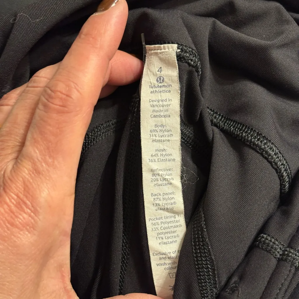 Lululemon Smooth Stride Crop black Size 4 - Image 10