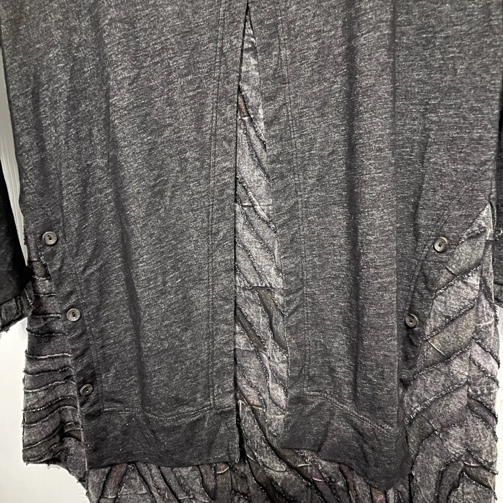 Parsley and sage grey shirt in medium - Image 7
